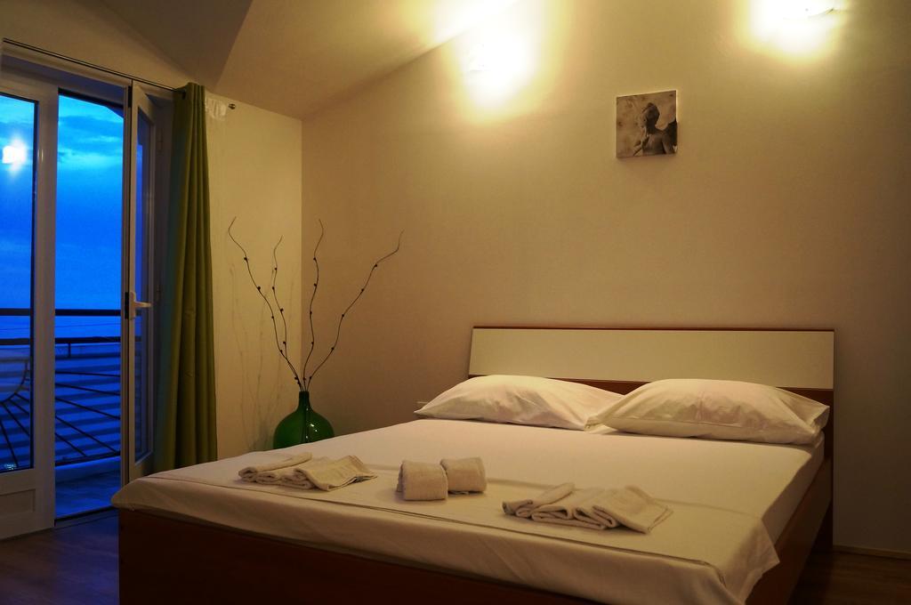 Apartments Mateljak Gradac  Habitación foto