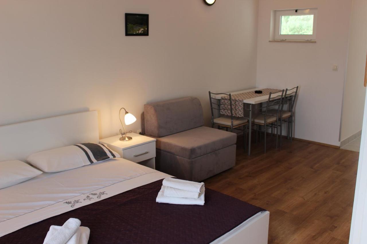 Apartments Mateljak Gradac  Habitación foto